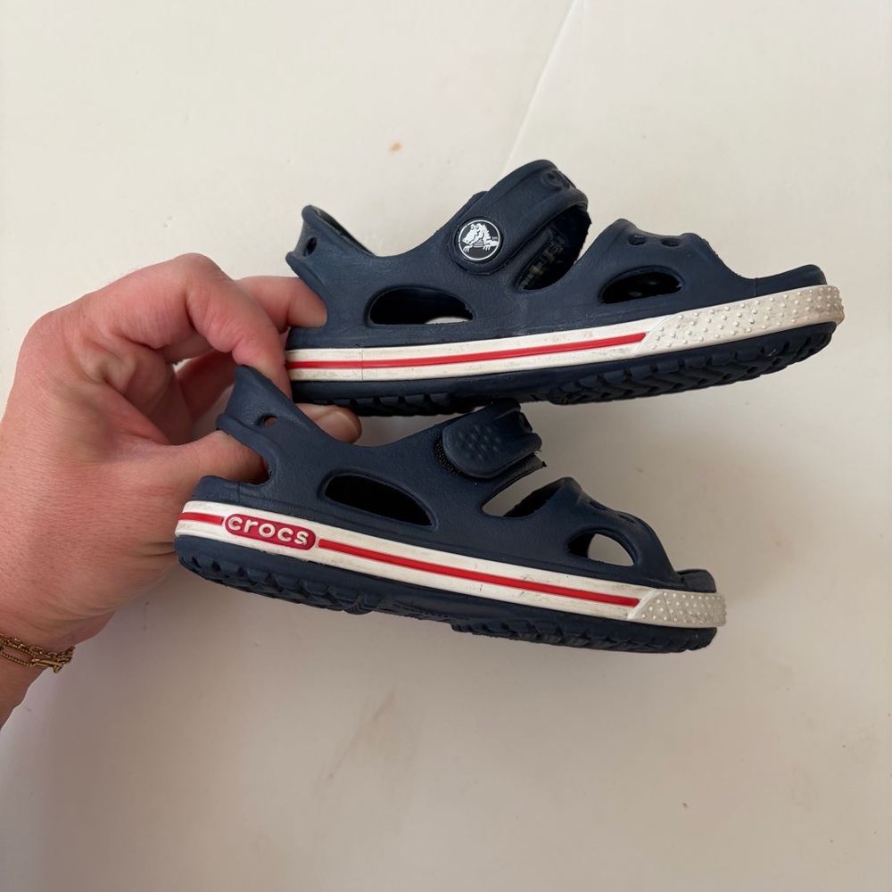 CROCS Kids Dark Blue Sandals toddler 7 - Picture 3 of 6